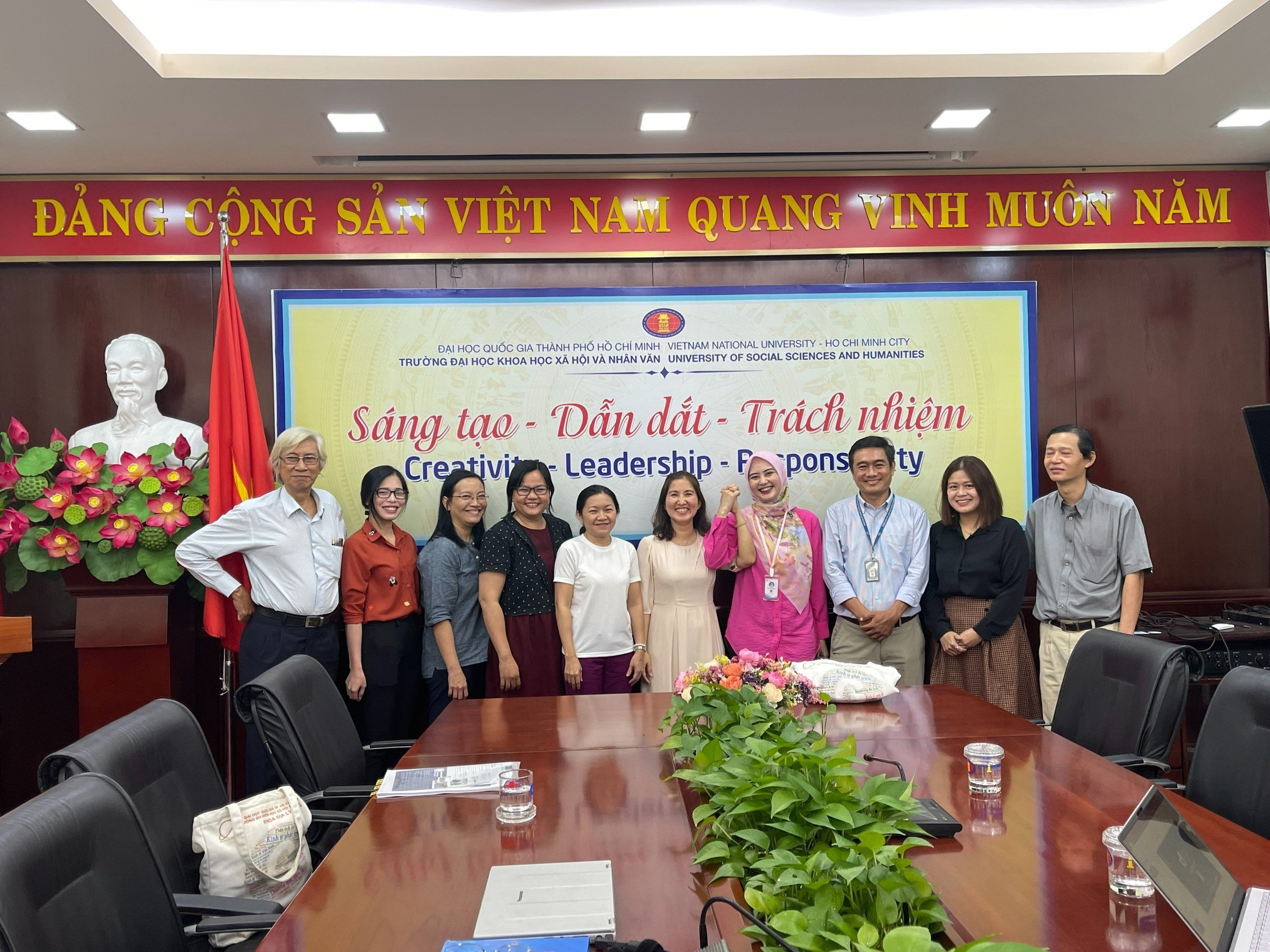 Trao đổi hợp tác giữa tổ chức nghiên cứu phi lợi nhuận của Indonesia RDI (Resilience Development Initiative) và Khoa Địa lý