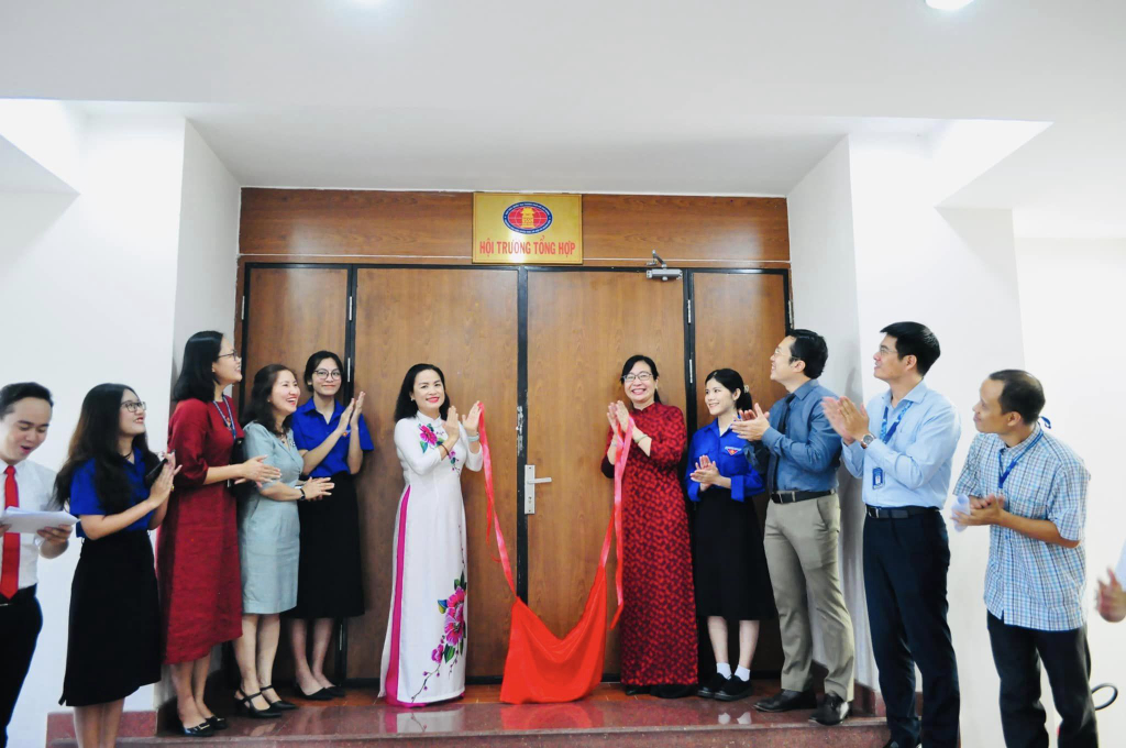 Chính thức đổi tên Hội trường tầng 3 Nhà điều hành và Hội trường C tại cơ sở Thủ Đức