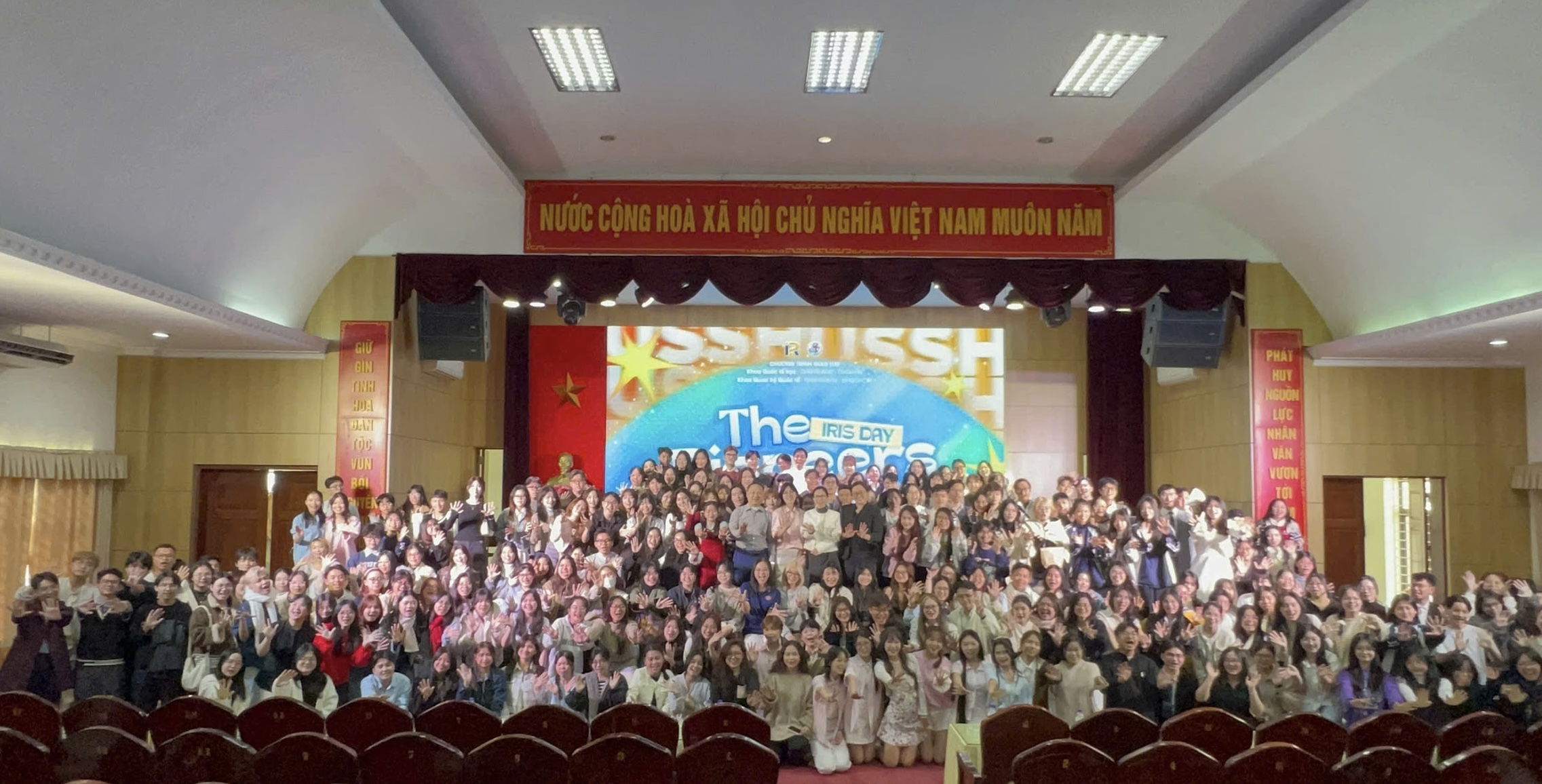 VIỆT SỬ HỌA ĐỒ | LỜI CẢM ƠN ĐẾN KHOA QUỐC TẾ HỌC (VNU-USSH)
