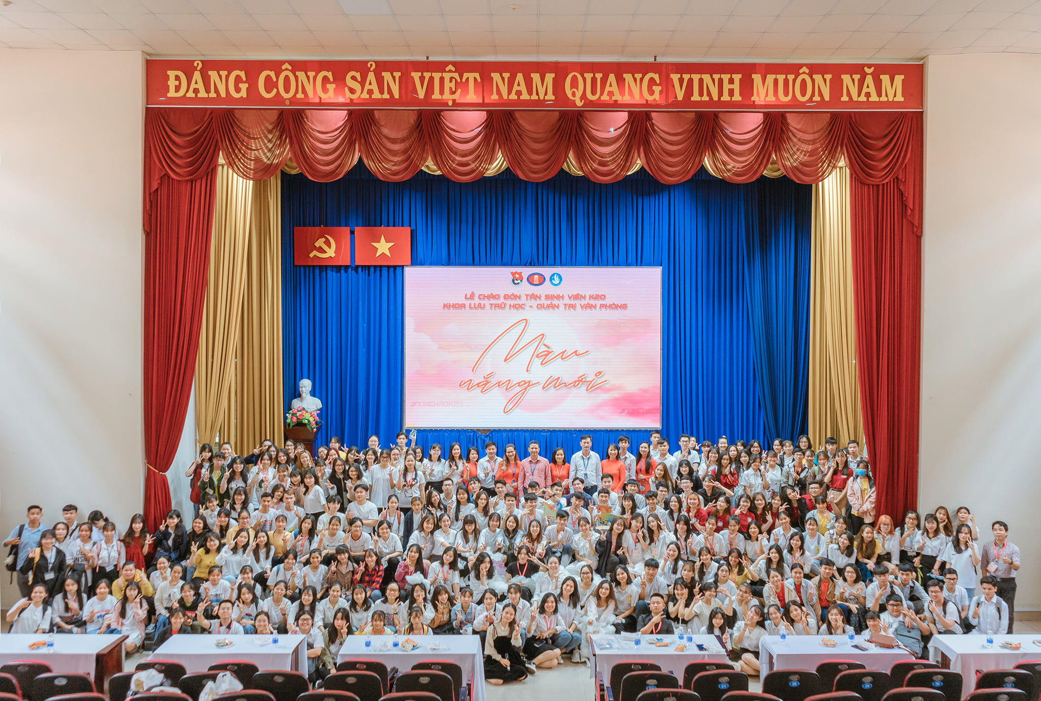 Tác động của cách mạng Công nghiệp 4.0 đối với đào tạo nguồn nhân lực văn thư, lưu trữ tại trường ĐHKHXH&NV (ĐHQG-HCM)