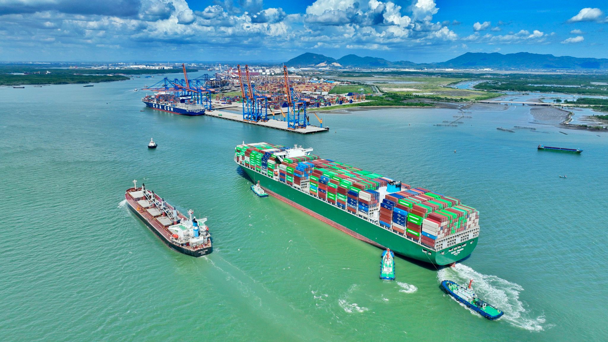 Đẩy nhanh tiến độ quy hoạch chi tiết vùng đất, vùng nước cảng biển tỉnh Bà Rịa - Vũng Tàu