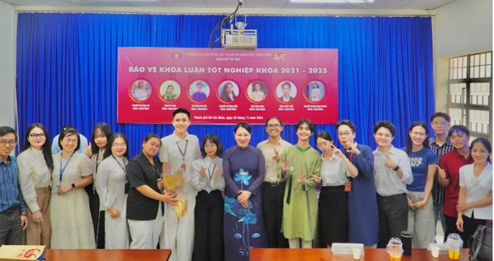 Chương trình Bảo vệ khoá luận tốt nghiệp khoá 2021 – 2025