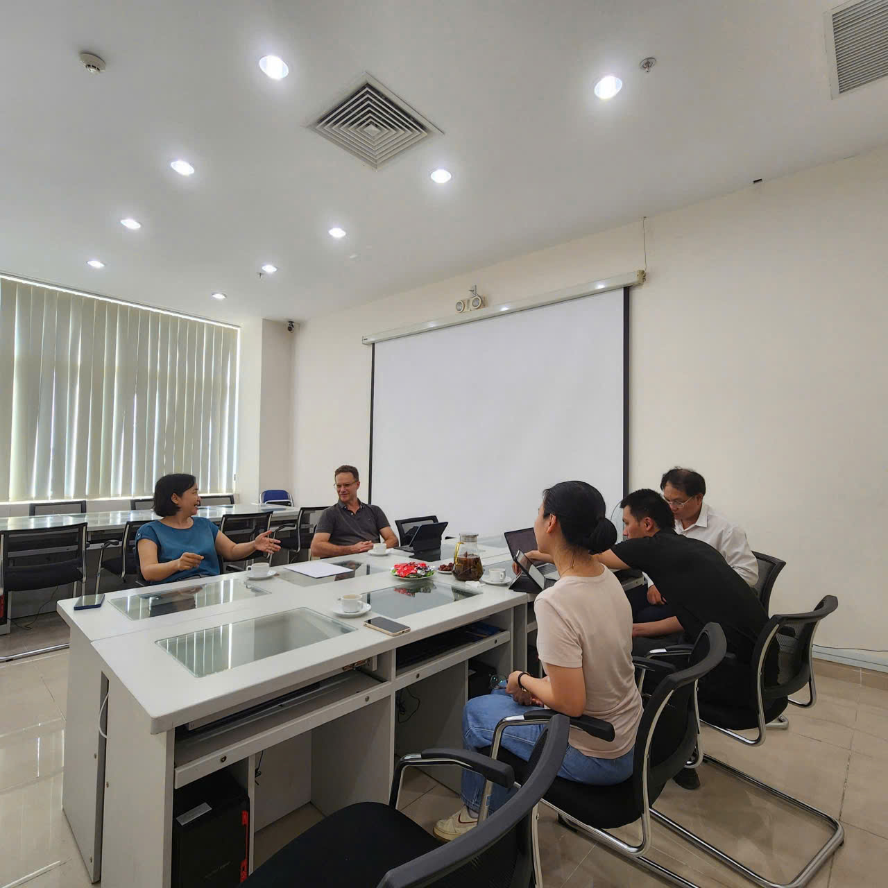 Dự án CAFSUS - Chương trình làm việc chuyên sâu hoàn thiện đề cương luận án cho hai nghiên cứu sinh