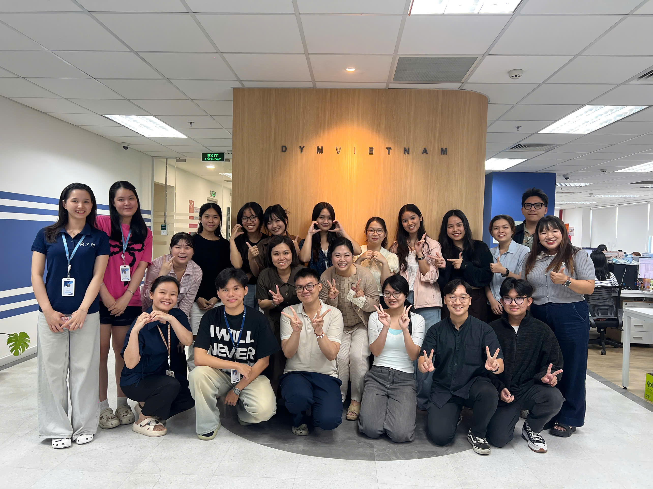 NGÀNH NHẬT BẢN HỌC GẶP GỠ VÀ LÀM VIỆC VỚI CÔNG TY TNHH DYM VIỆT NAM, THÚC ĐẨY CƠ HỘI THỰC TẬP VÀ VIỆC LÀM CHO SINH VIÊN