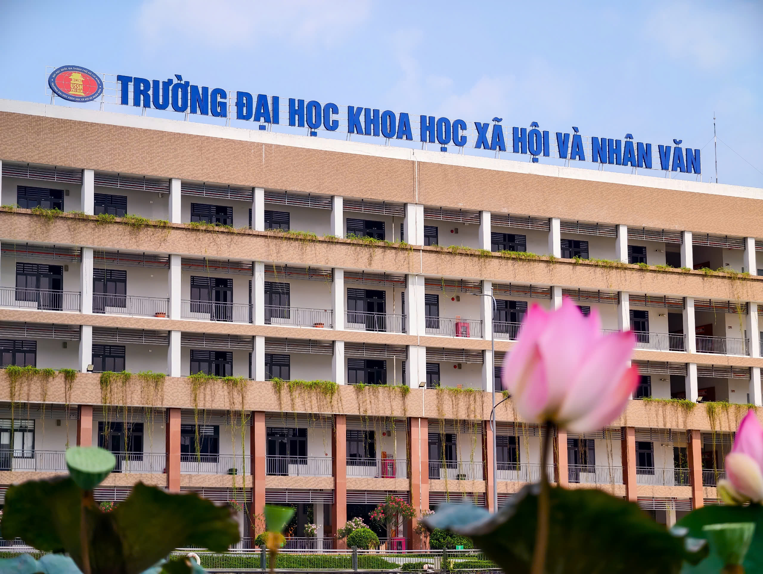 Chương trình VNU350 năm 2026: Trường ĐH KHXH&NV tuyển dụng 22 nhà khoa học trẻ xuất sắc và nhà khoa học đầu ngành