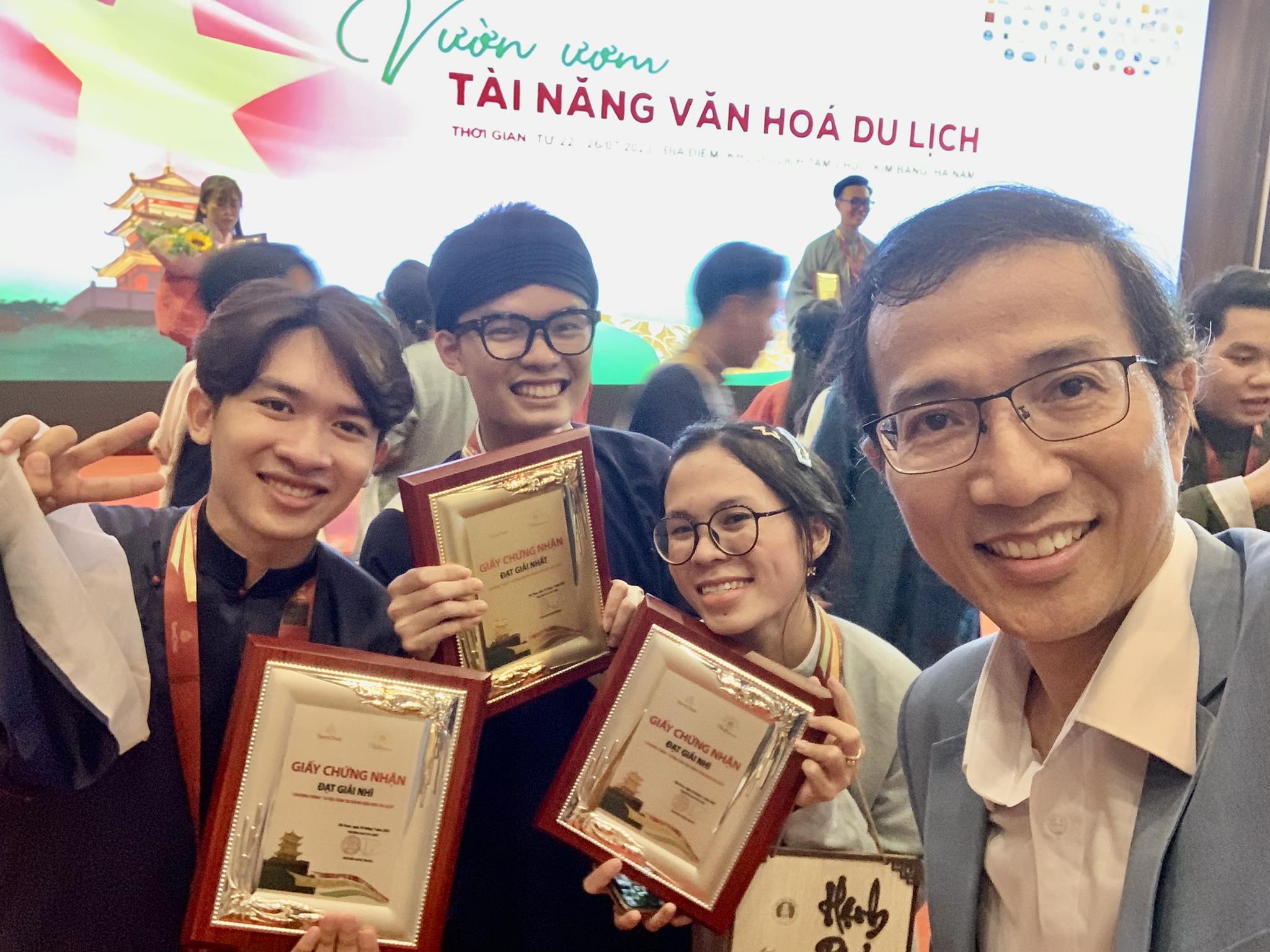 Sinh viên Du lịch Nhân văn đại thắng tại cuộc thi "Vườn ươm Tài năng Văn hóa Du lịch 2023" toàn quốc