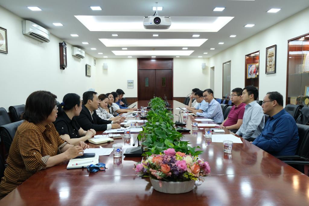 Buổi họp đã mở ra các cơ hội hợp tác về trao đổi giảng dạy và tuyển dụng giữa các đơn vị - Ảnh: Hương Mỹ