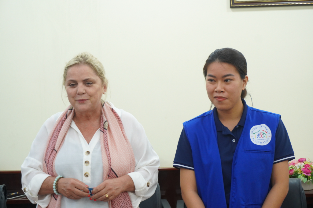 Bà Helenita mong mối quan hệ giữa CNCF và Nhà trường sẽ càng gắn kết hơn nữa - Ảnh: Ngọc Bích