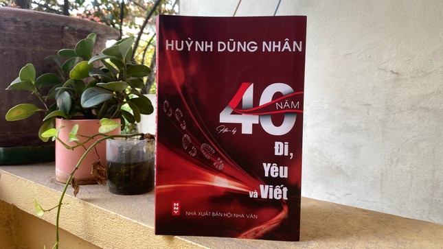 Đi, yêu và viết