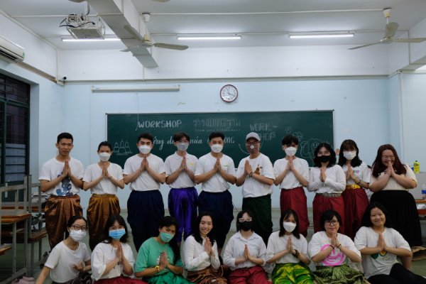 Workshop dạy múa Ramwong nhân ngày tôn vinh giá trị Nghệ sĩ của Thái Lan 24/02