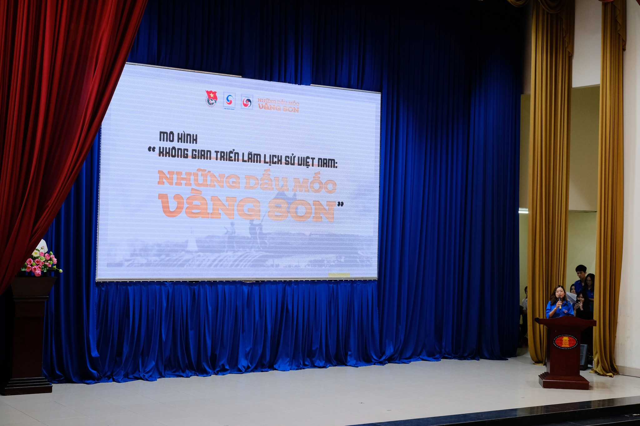 Đoàn khoa Hàn Quốc học nhận giải thưởng về mô hình giải pháp tiêu biểu trong công tác Đoàn và phong trào thanh niên năm học 2023-2024