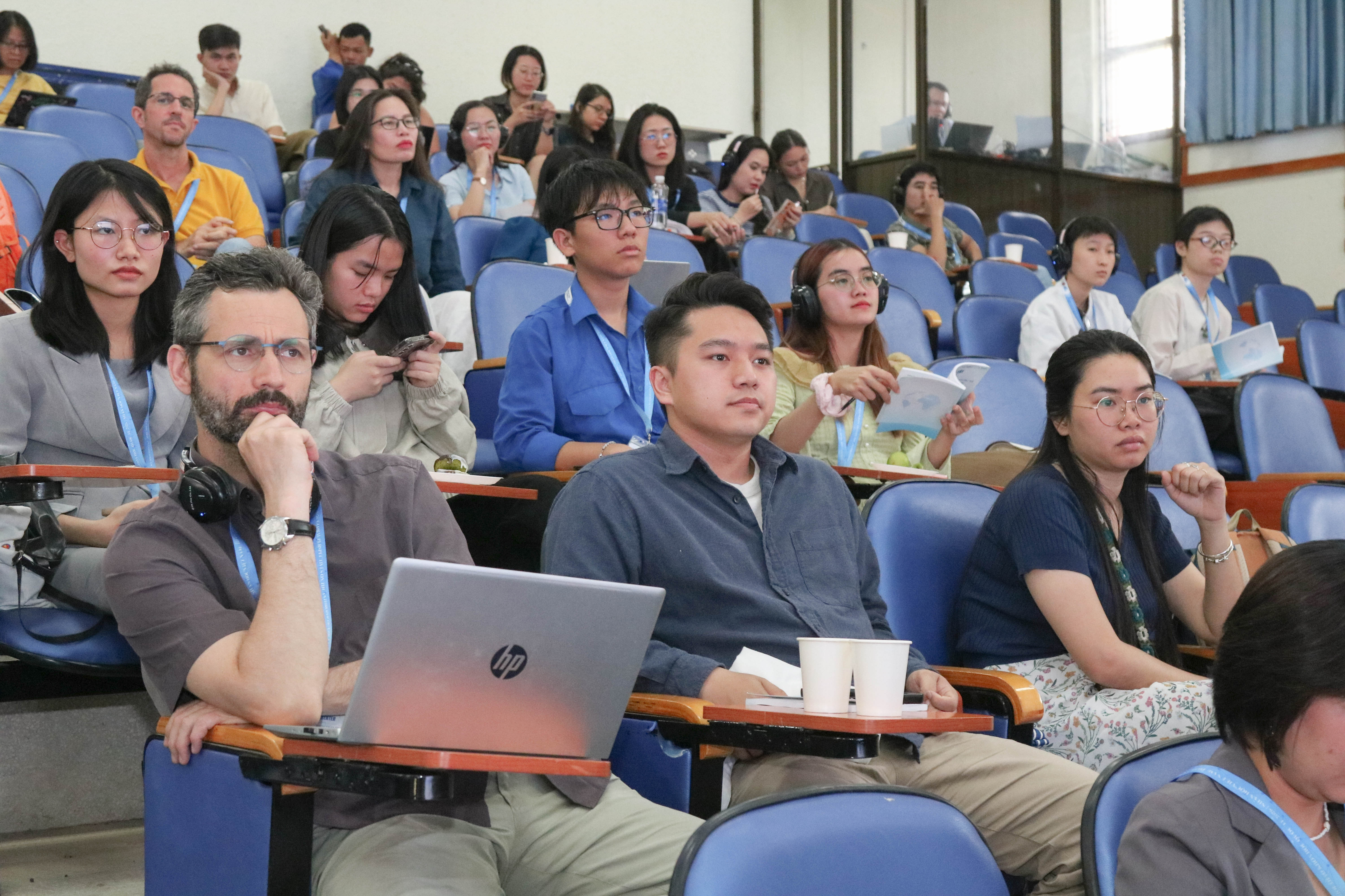 Tiêu điểm ngày thứ hai của Hội thảo quốc tế Nhân học Việt Nam: Từ những biến thiên kinh tế đến lát cắt của bản sắc và di sản