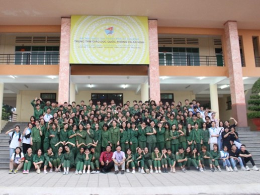 Gặp gỡ giao lưu sinh viên K11 trong kỳ học quân sự năm 2021