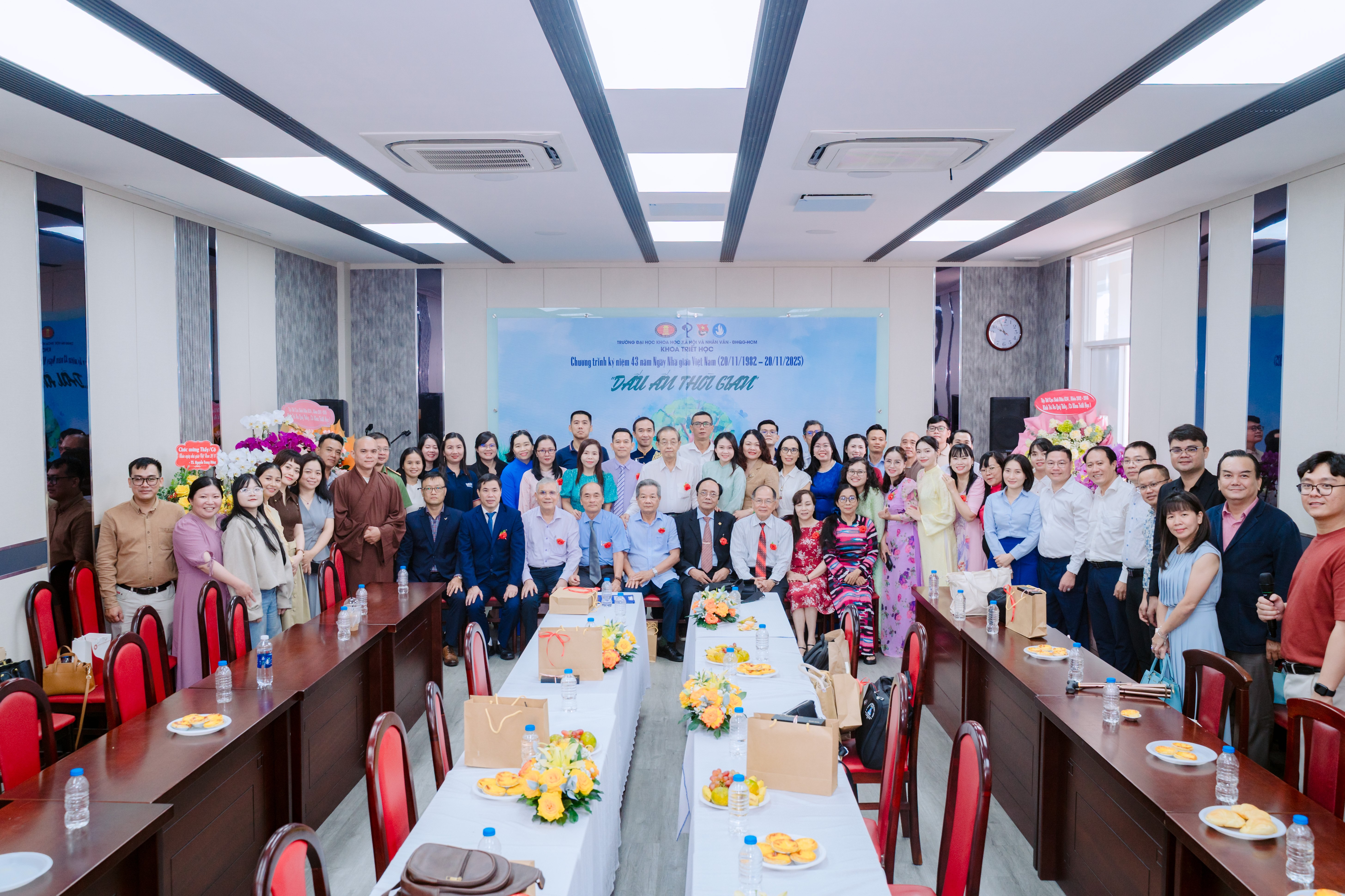 CHUỖI HOẠT ĐỘNG SINH VIÊN - DẤU ẤN HỌC THUẬT, NHÂN VĂN VÀ TRÁCH NHIỆM CỘNG ĐỒNG