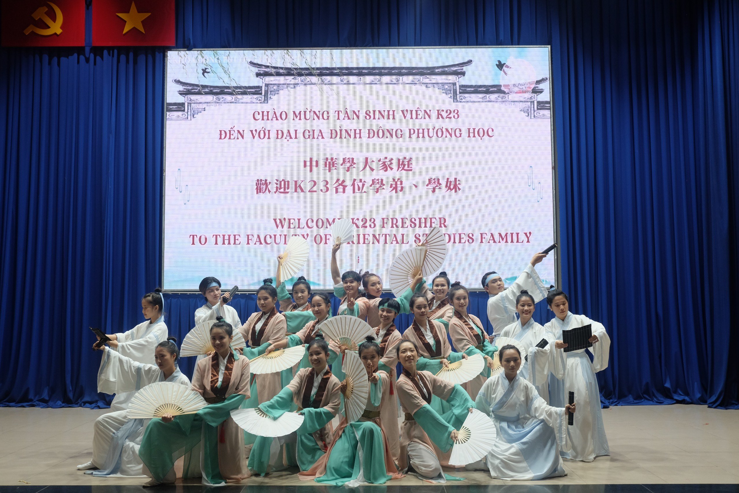 BUỔI GẶP GỠ TÂN SINH VIÊN CỦA KHOA ĐÔNG PHƯƠNG HỌC KHÓA 2023-2027