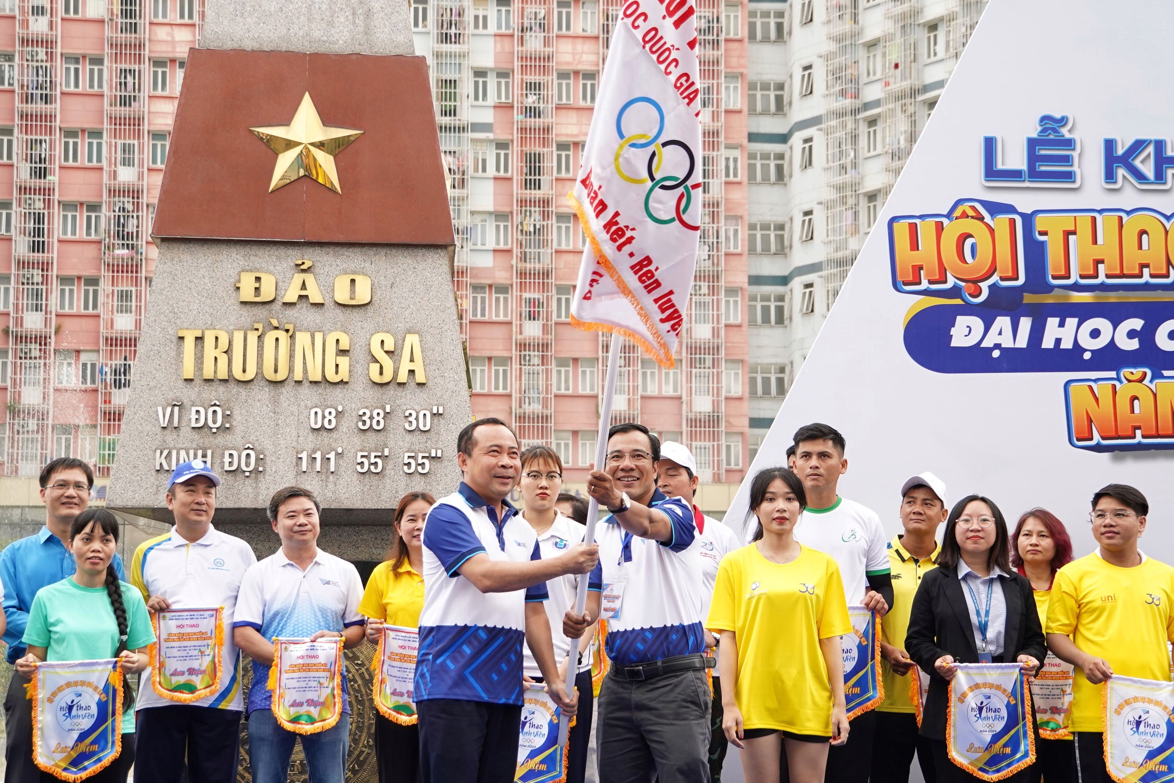 Sinh viên Nhân văn giành giải Nhất chạy việt dã tại Hội thao ĐHQG-HCM 2024