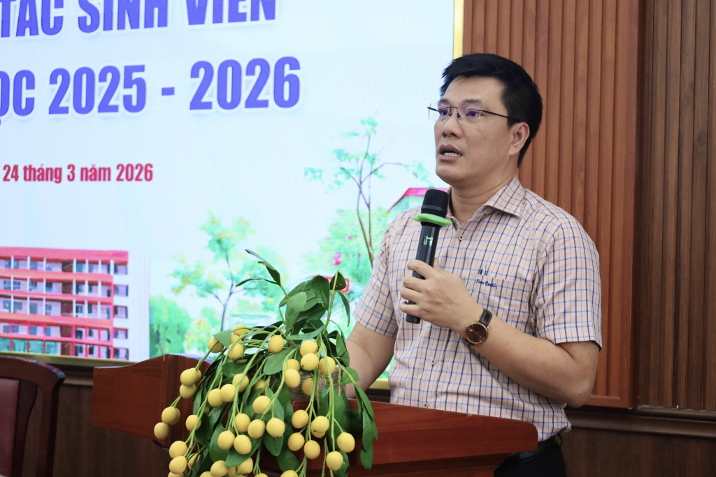 PGS.TS. Lưu Văn Quyết kỳ vọng Hội nghị trở thành nơi để các đơn vị chia sẻ mô hình đào tạo nâng cao chất lượng chăm sóc người học - Ảnh: MAI HƯƠNG