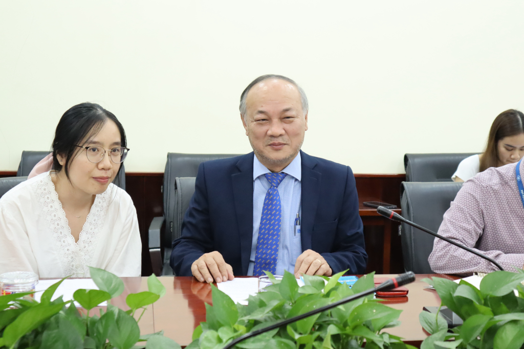 TS. Phan Thanh Định cho biết Nhà trường luôn giữ gìn mối quan hệ hữu nghị với đối tác Nhật Bản - Ảnh: Nhật Ánh