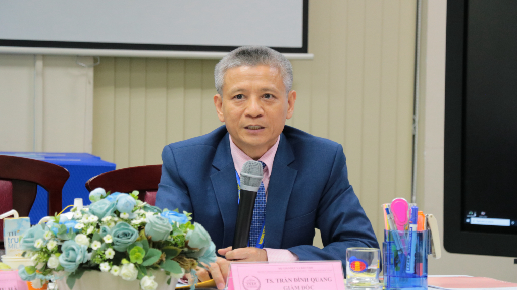 TS. Trần Đình Quang - Giám đốc Trung tâm Kiểm định chất lượng giáo dục - Trường ĐH Vinh phát biểu tại phiên khai mạc - Ảnh: Phương Khanh 