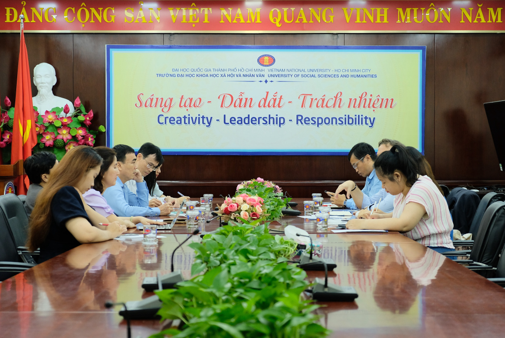Toàn cảnh buổi làm việc - Ảnh: Huyền Linh