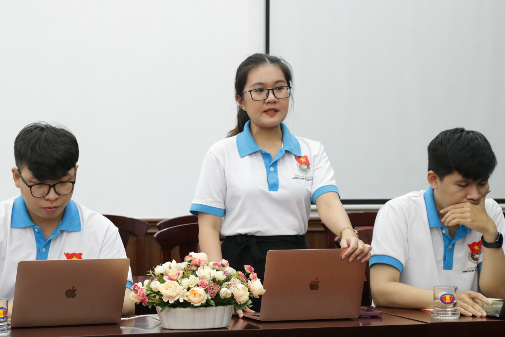 Đồng chí Nguyễn Thị Ngọc Khánh tại buổi làm việc - Ảnh: Phương Khanh 