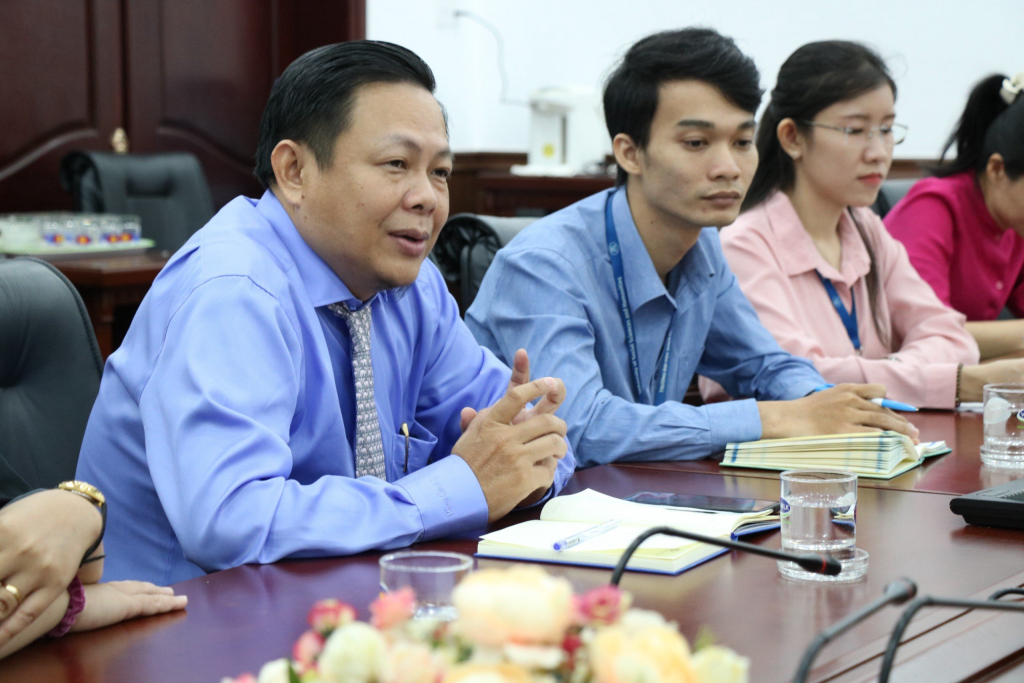 TS Nguyễn Thanh Tuấn đại diện Nhà trường trình bày tại buổi làm việc - Ảnh: Thiên Phúc