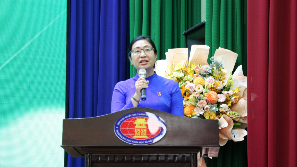 Ảnh phát biểu