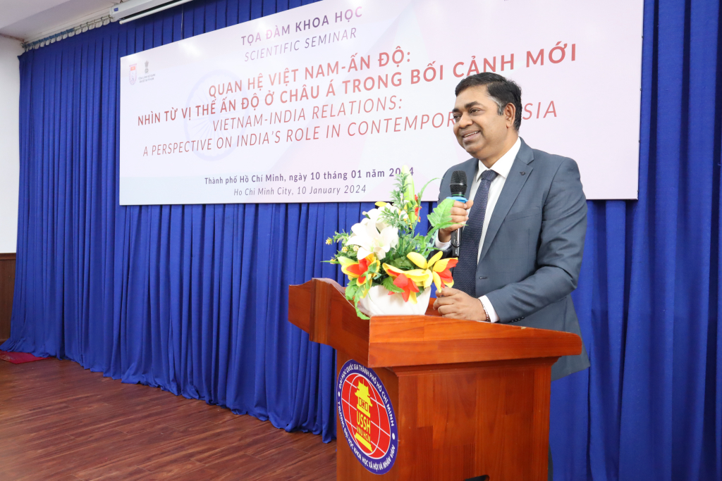 Ngài Madan Mohan Sethi cho biết mối quan hệ giữa Việt Nam - Ấn Độ vẫn phát triển bền vững, đặc biệt trong lĩnh vực chính trị và kinh tế - Ảnh: Nhật Ánh 