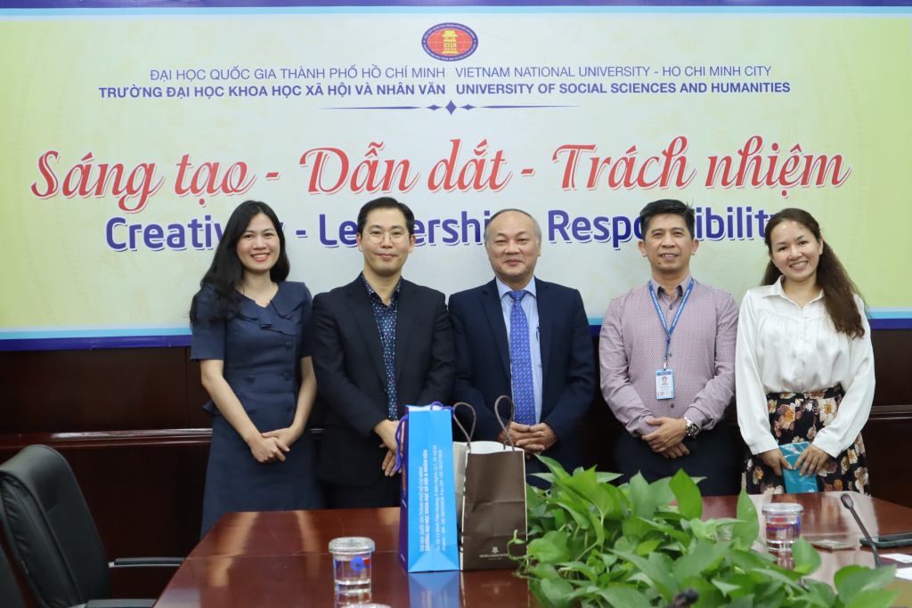 Buổi làm việc hứa hẹn mở ra nhiều cơ hội hợp tác cho hai đơn vị - Ảnh: Nhật Ánh