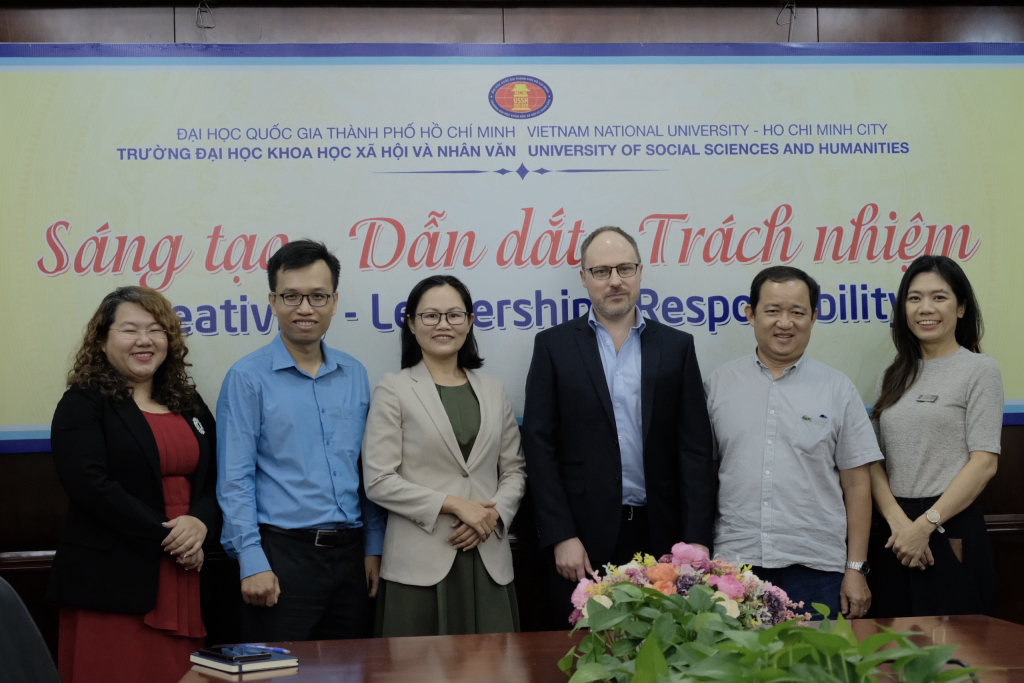 Sau buổi gặp mặt, hai bên đã đưa ra nhiều thông nhất về kế hoạch giảng dạy trong tương lai - Ảnh: Huyền Linh