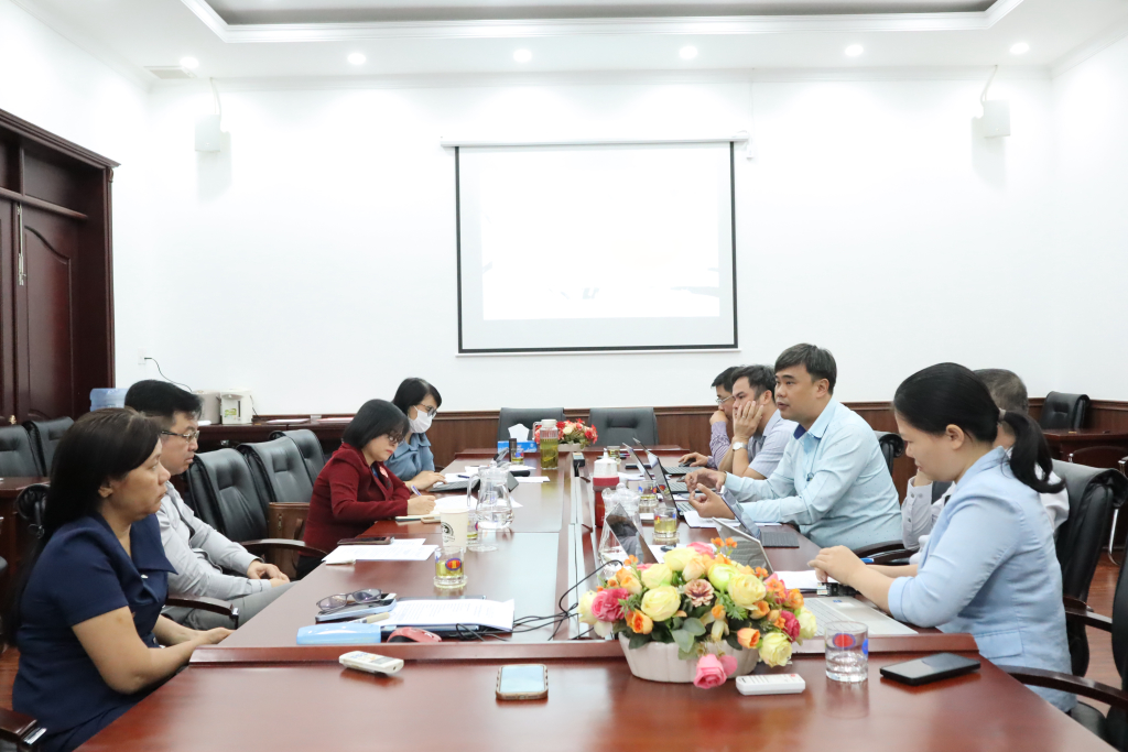 Hội đồng Khoa học và Đào tạo đã có những đóng góp thiết thực vào kế hoạch hoạt động năm 2024 của khoa - Ảnh: Nhật Ánh