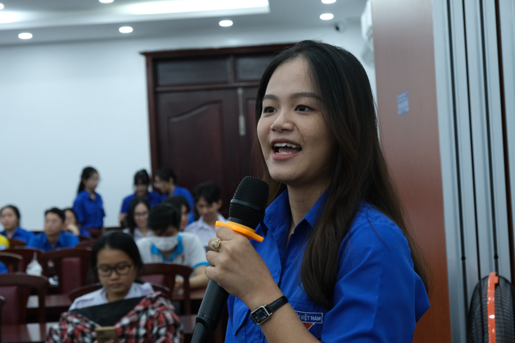 Các đại biểu đề xuất ý kiến nhằm góp phần nâng cao hiệu quả tổ chức chiến dịch - Ảnh: Hương Mỹ