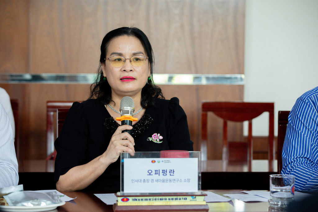 PGS.TS Ngô Thị Phương Lan bày tỏ sự xúc động khi tỉnh Gyeongsangbuk đến thăm và làm việc - Ảnh: Lý Nguyên