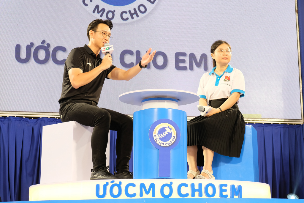 Nguyễn Vũ Gia Hân chia sẻ về hành trình học tập của mình - Ảnh: Huyền Linh