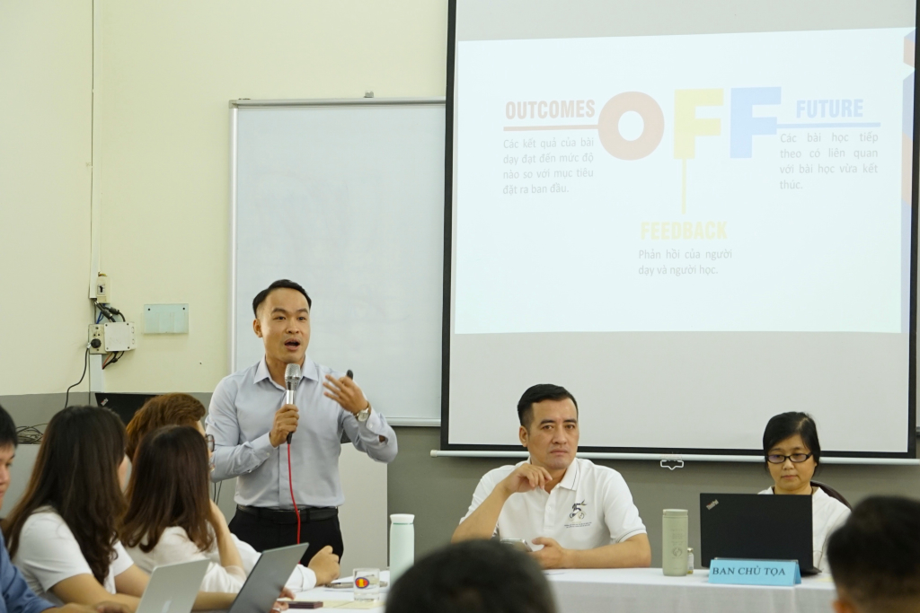 Mỗi bài tham luận trình bày về một phương pháp dạy học khác nhau, giúp đa dạng hóa chủ đề cho hội thảo - Ảnh: Thiên Phúc