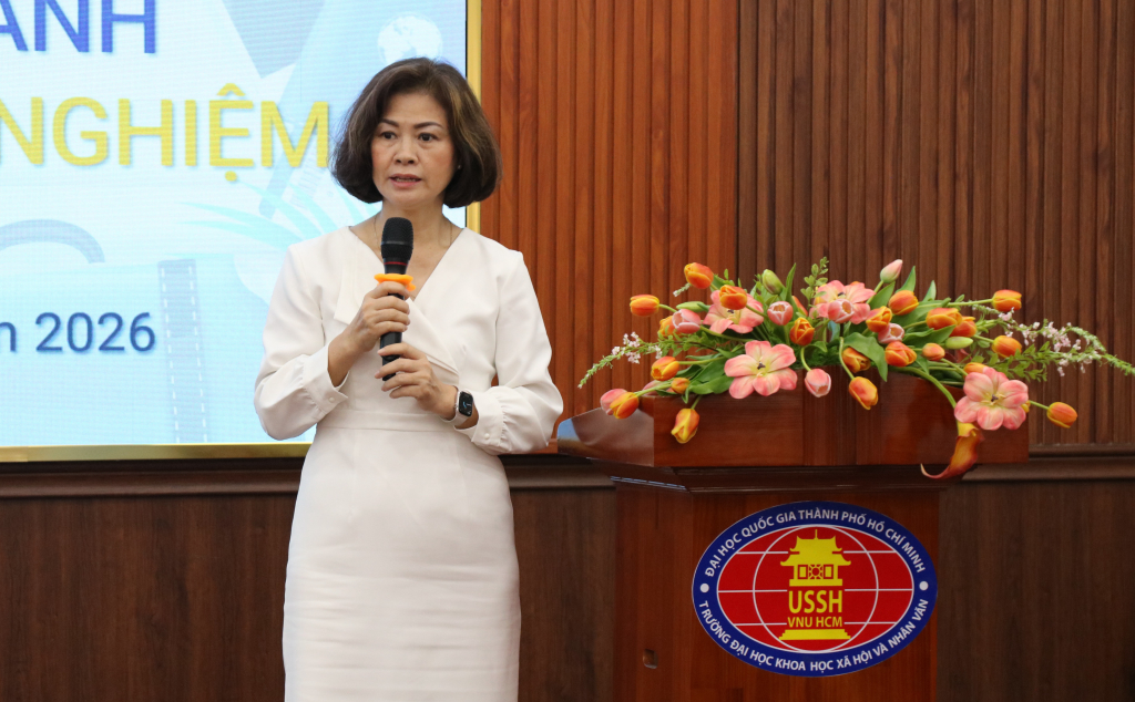 TS. Nguyễn Thị Quỳnh Nguyệt nhận định hội thảo hướng tới cách tiếp cận bài bản hơn về quản trị rủi ro, xem đây là một phần không thể tách rời của tư duy quản trị chiến lược - Ảnh: TUYẾT TRINH