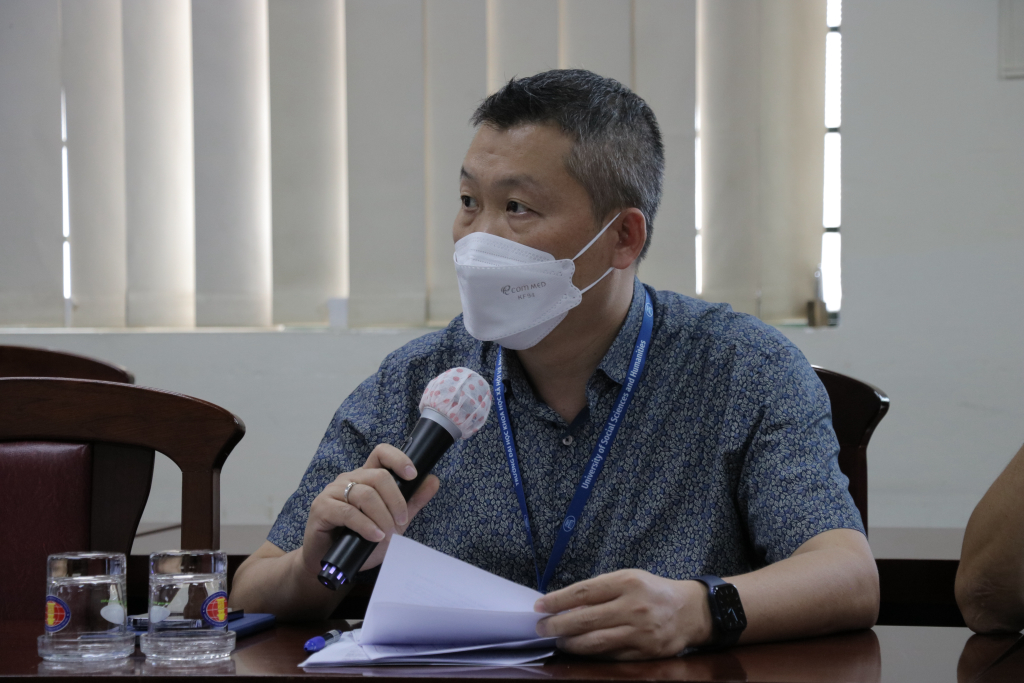 TS. Trần Anh Tiến - Trưởng phòng Đối ngoại và Quản lý khoa học thảo luận tại buổi họp - Ảnh: Tuyết Hồng