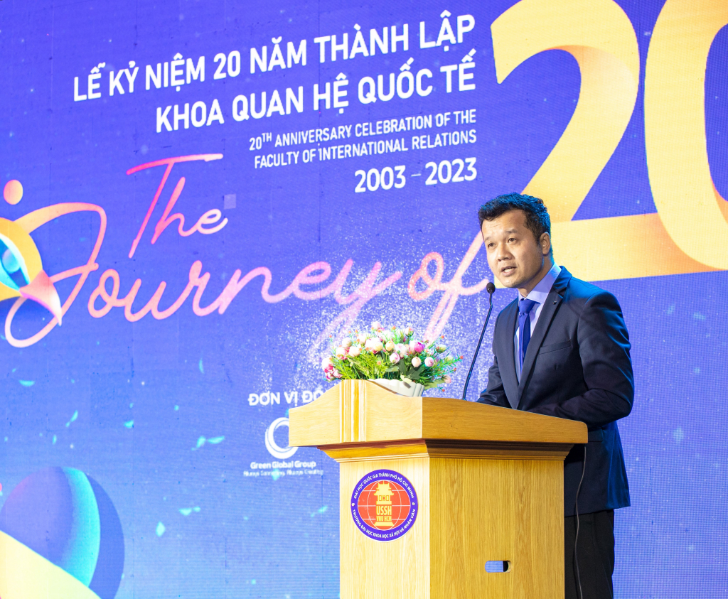 TS. Nguyễn Tăng Nghị chia sẻ về những thành tựu mà khoa đã đạt được trong suốt 20 năm - Ảnh: Lý Nguyên