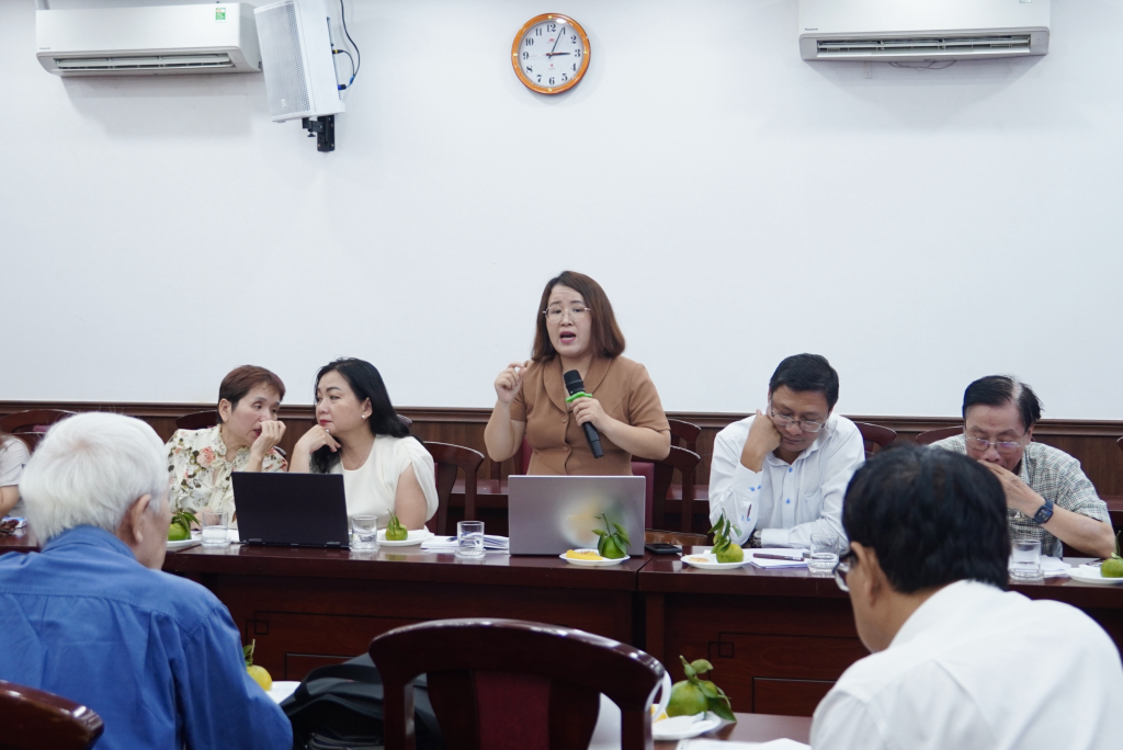 TS. Lê Thị Mai Liên, đề xuất cơ chế Tổ trưởng Tổ chuyên ngành nhằm hỗ trợ Trưởng ngành trong quản lý và phát triển chương trình đào tạo - Ảnh: KHÁNH MY