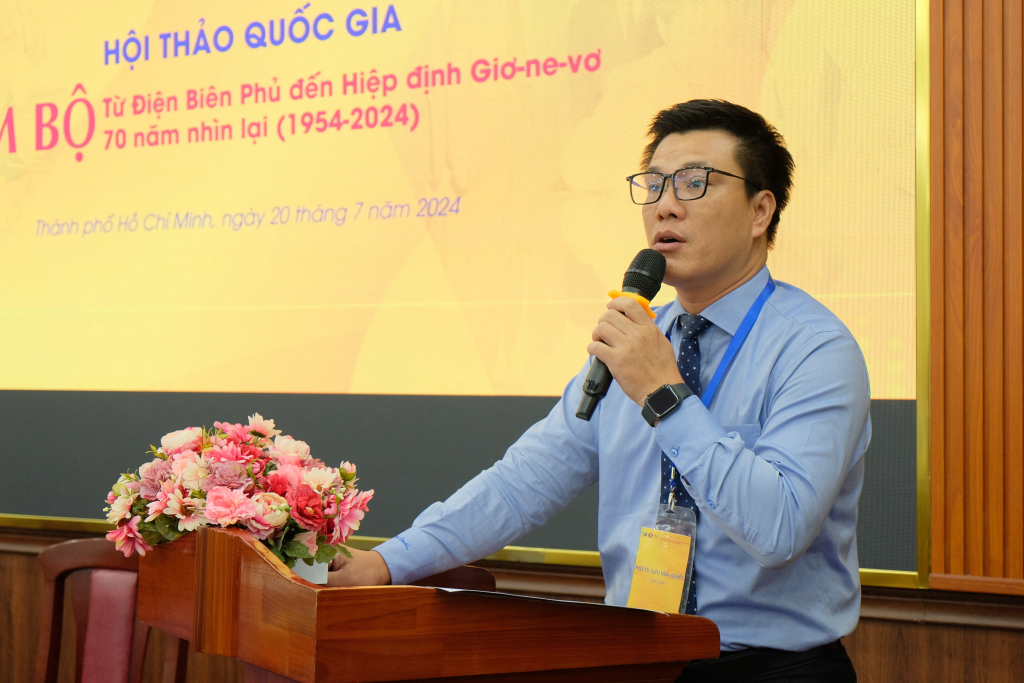 PGS.TS Lưu Văn Quyết phát biểu đề dẫn hội thảo - Ảnh: Huyền Linh