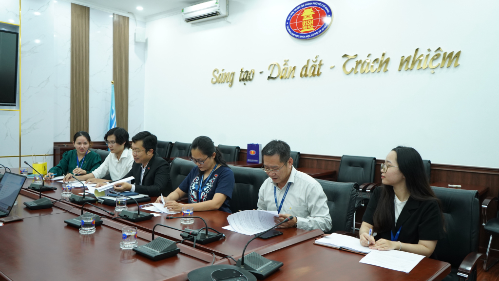 Buổi làm việc diễn ra tại phòng D.102, cơ sở Đinh Tiên Hoàng - Ảnh: Phạm Trí