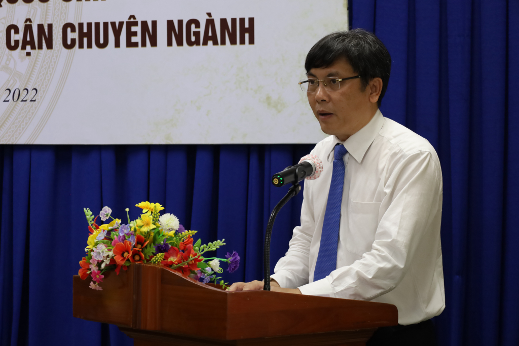 PGS.TS. Nguyễn Minh Tâm – Phó Giám đốc ĐHQG-HCM phát biểu chào mừng Hội thảo (Ảnh Tuyến Hồng)
