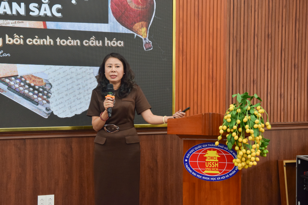 Tư liệu tham khảo là truyện ngắn công bố trên Hợp Lưu, Da Màu, Tiền Vệ, Gió O… và các tập truyện xuất bản tại Hoa Kỳ, Canada, Pháp, Úc - Ảnh: THẢO TIÊN