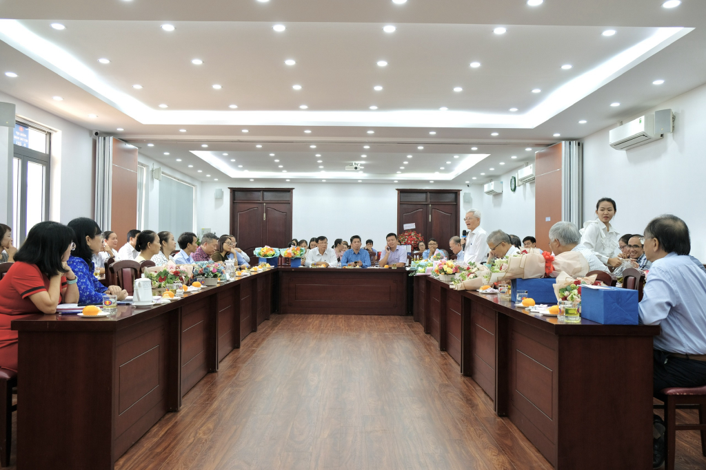 Toàn cảnh buổi họp mặt - Ảnh: Huyền Linh