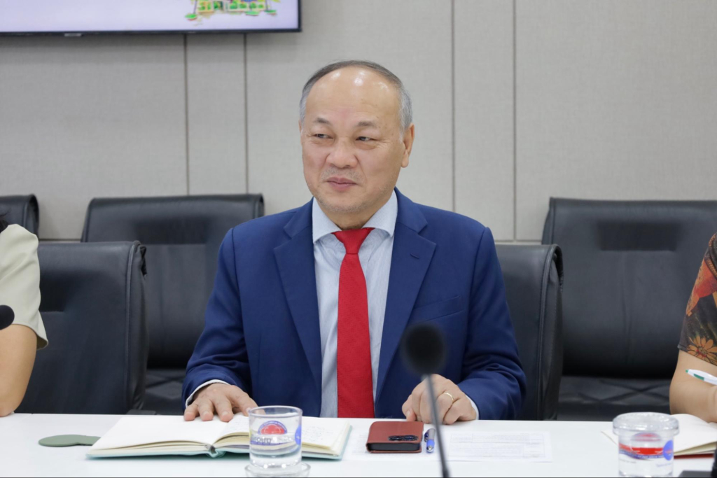 TS. Phan Thanh Định phát biểu về tiềm năng hợp tác giữa hai Trường trong thời gian tới dựa trên nhiều điểm tương đồng - Ảnh: THUÝ QUỲNH