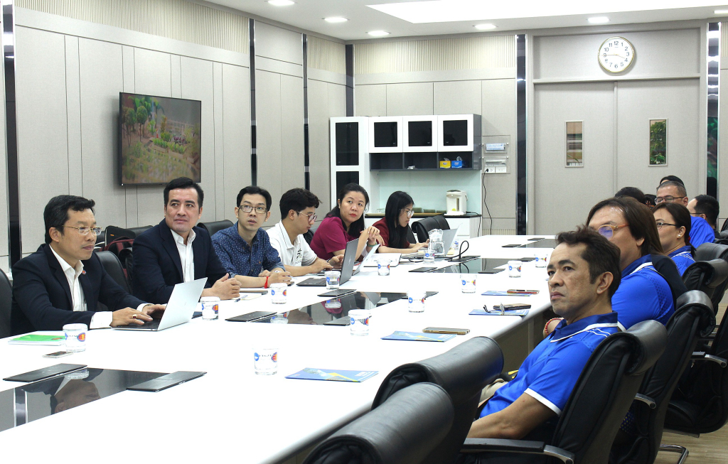 Buổi làm việc diễn ra tại phòng A.001, cơ sở Đinh Tiên Hoàng - Ảnh: MINH THƯ