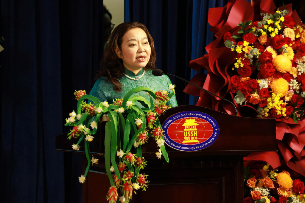 Đây là dịp để các thế hệ giảng viên, sinh viên Ngành Xã hội học giao lưu, kết nối - Ảnh: THÚY QUỲNH