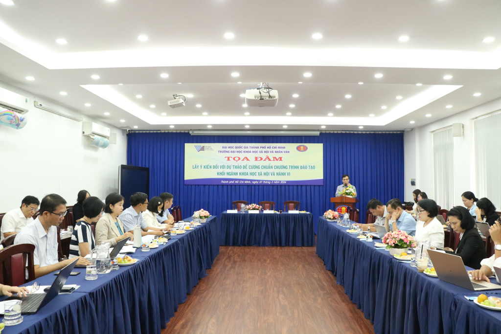 Tọa đàm có sự góp mặt của nhiều đại diện từ các trường đại học - Ảnh: Thục Trang