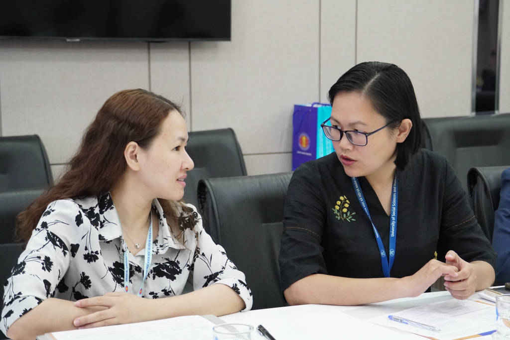 Buổi làm việc ghi nhận nhiều ý kiến đóng góp nhằm định hướng hợp tác đào tạo giữa hai bên - Ảnh: KHÁNH MY
