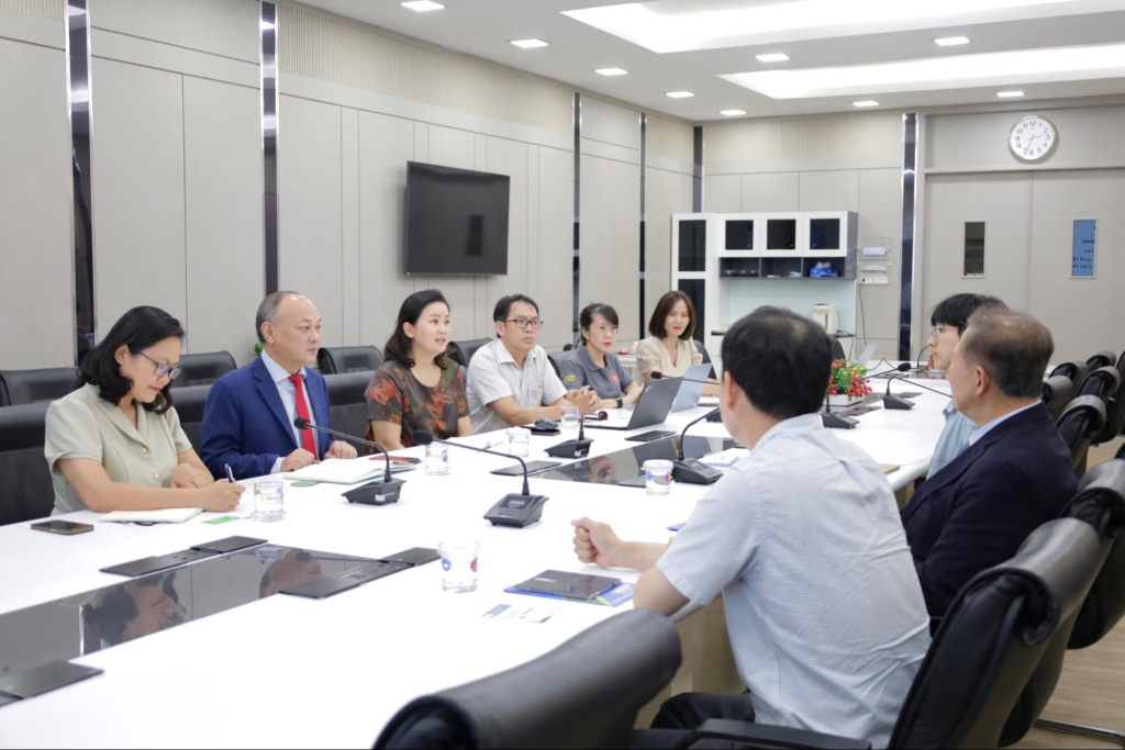 Toàn cảnh buổi làm việc - Ảnh: THUÝ QUỲNH